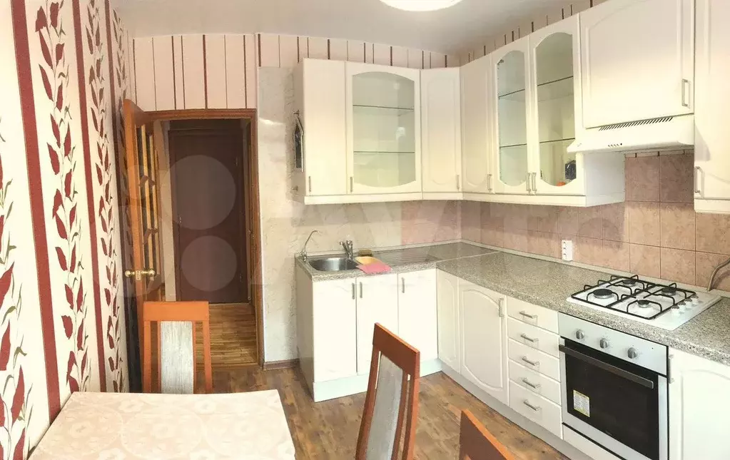 3-к. квартира, 65 м, 4/8 эт. - Фото 1
