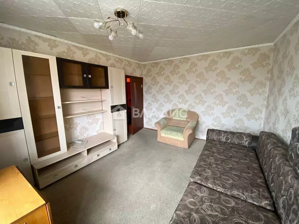 2-к кв. Бурятия, Улан-Удэ ул. Толстого, 10 (47.9 м) - Фото 2