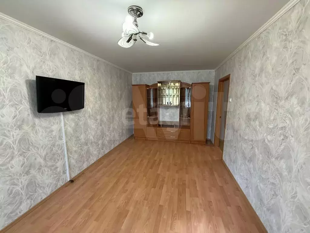 2-к. квартира, 50 м, 1/9 эт. - Фото 0