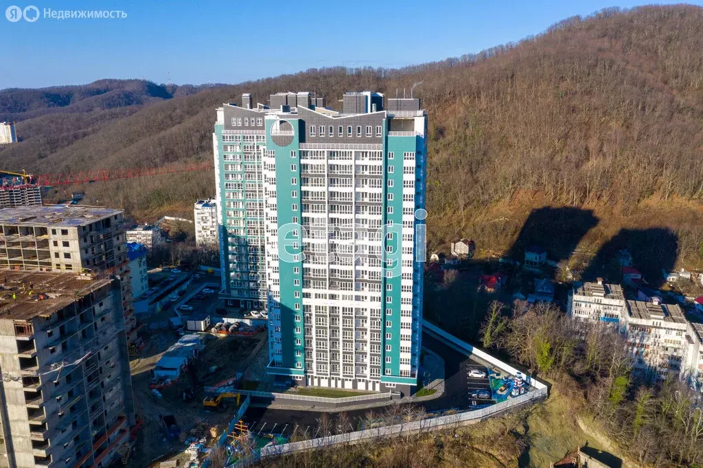 2-комнатная квартира: Туапсе, улица Портовиков, 39/4 (60 м) - Фото 1