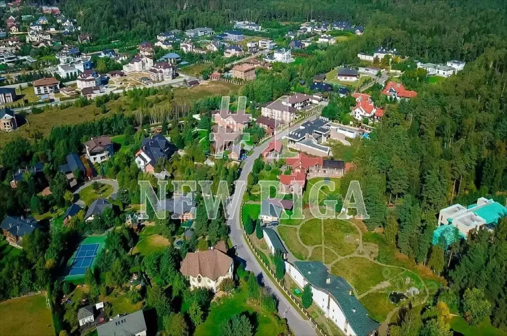 Участок в Московская область, Красногорск городской округ, д. ... - Фото 1