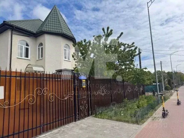 Дом в Калининградская область, Калининград ул. Лейтенанта Катина, 12Д ... - Фото 0