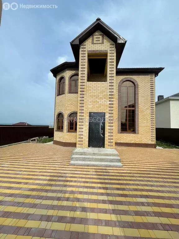 Дом в село Супсех, переулок Космонавтов (240 м) - Фото 1