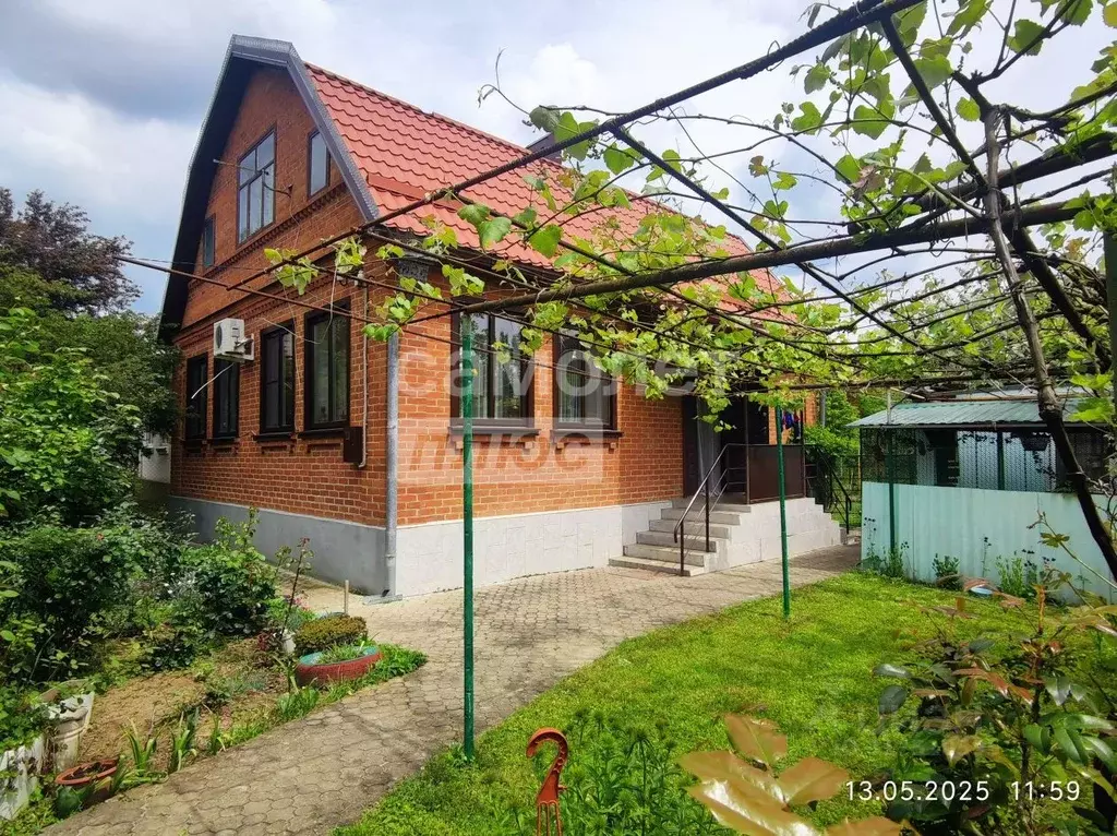 Дом в Краснодарский край, Абинский район, Ахтырское городское ... - Фото 0
