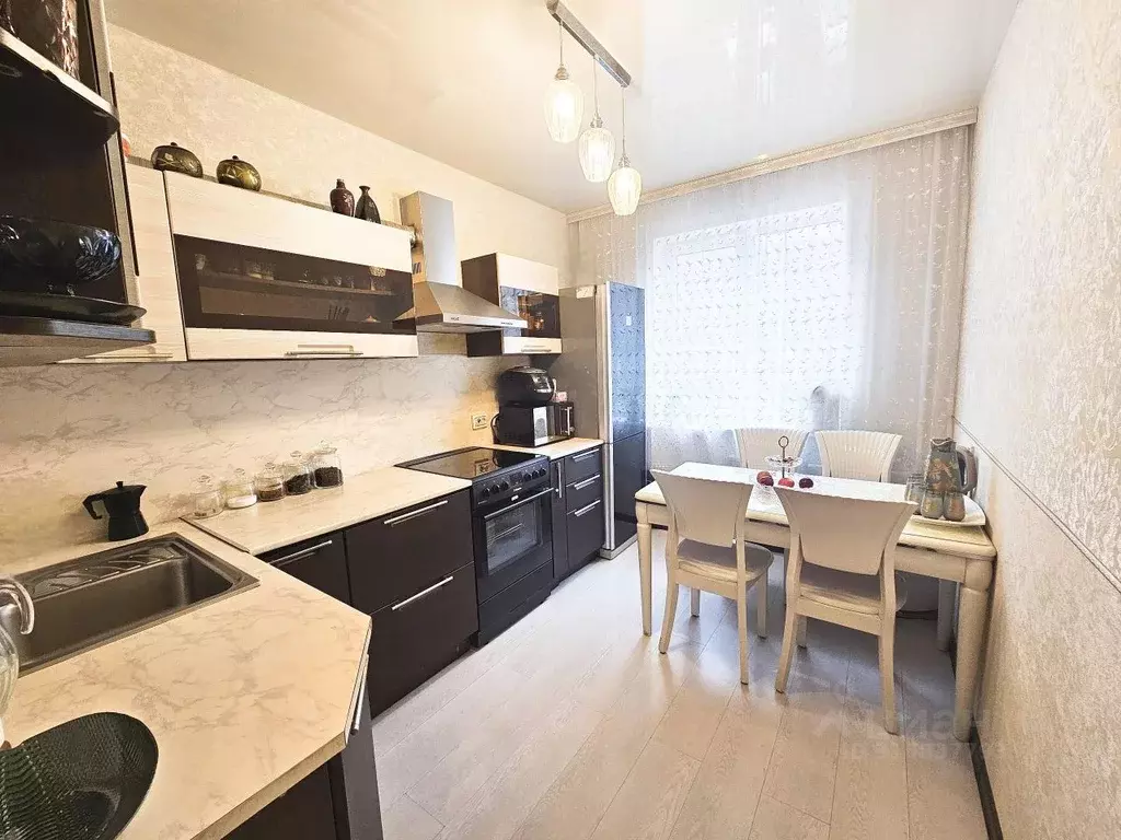 3-к кв. Приморский край, Владивосток ул. Черняховского, 19 (70.0 м) - Фото 1