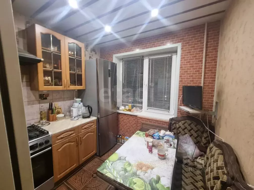 2-к кв. Курская область, Курск ул. 50 лет Октября, 110 (45.8 м) - Фото 1