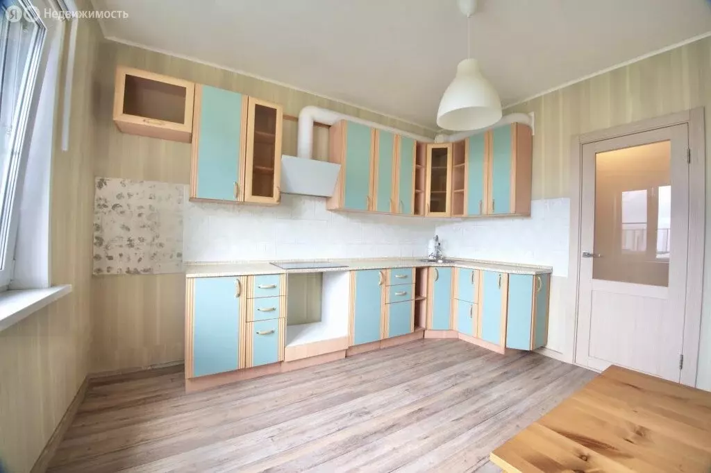 3-комнатная квартира: Екатеринбург, улица 40-летия Комсомола, 32А (70 ... - Фото 1
