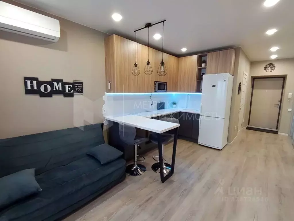 1-к кв. Тюменская область, Тюмень Интернациональная ул., 199к1 (41.8 ... - Фото 1