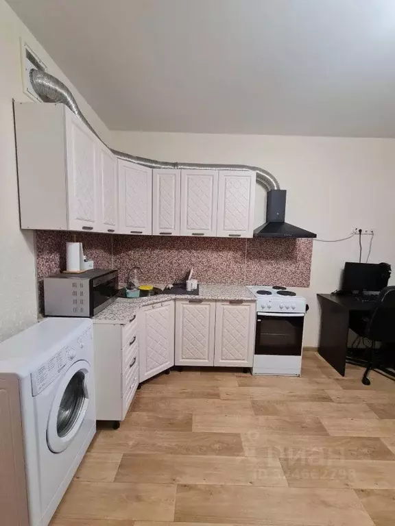 Студия Ханты-Мансийский АО, Сургут ул. Мелик-Карамова, 4 (24.5 м) - Фото 2