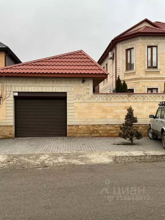 Дом в Чеченская республика, Грозный ул. М-Я.С. Калаева, 7 (360 м) - Фото 1