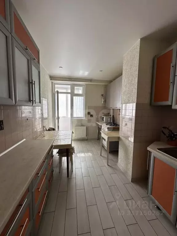 3-к кв. Крым, Симферополь ул. Батурина (67.0 м) - Фото 1