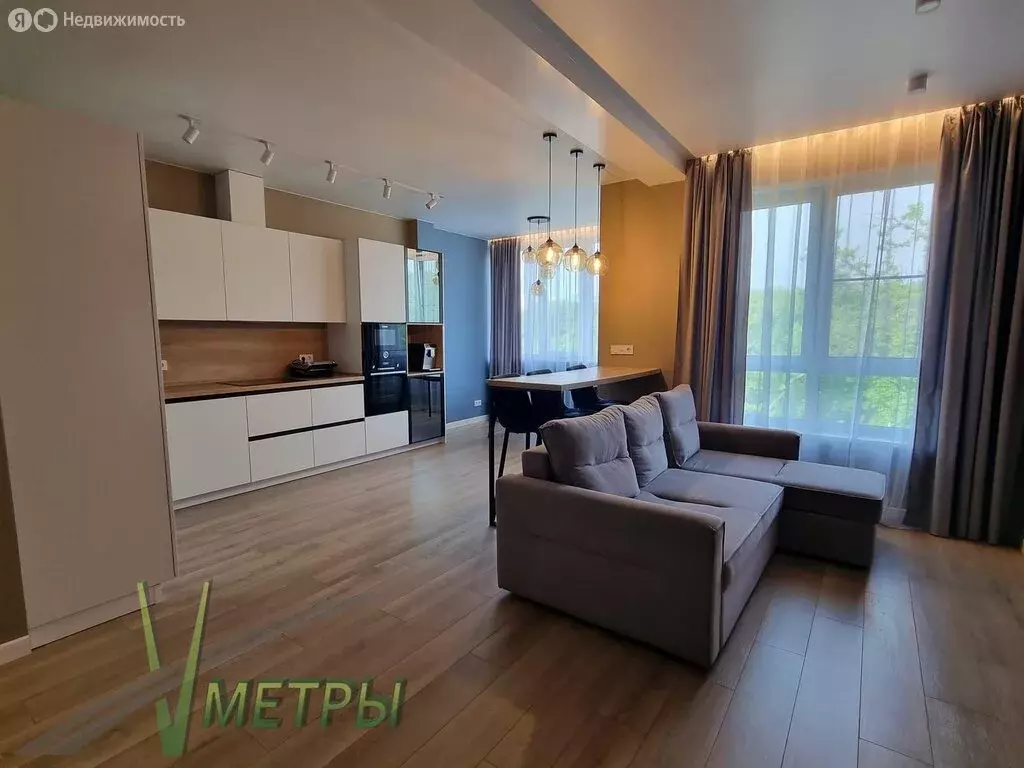 3-комнатная квартира: Владивосток, 2-я Линейная улица, 19А (79 м) - Фото 1