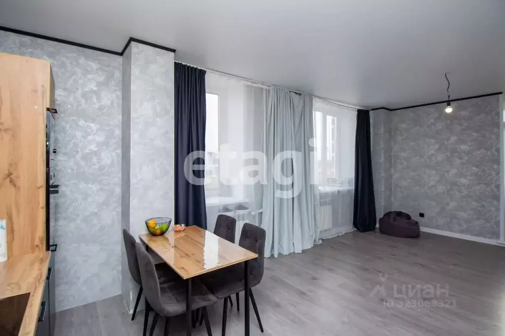 3-к кв. Красноярский край, Красноярск Норильская ул., 18В (64.3 м) - Фото 1