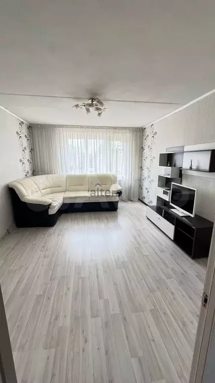 3-к. квартира, 60 м, 3/5 эт. - Фото 0