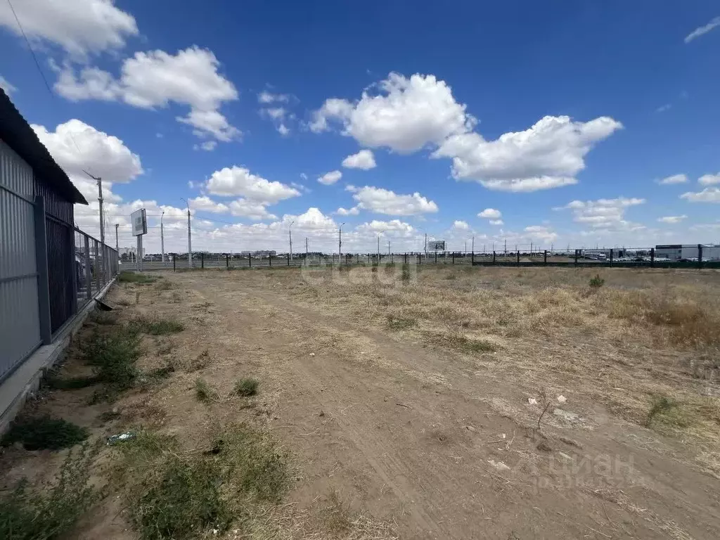 Участок в Астраханская область, Астрахань ш. Аэропортовское (13.0 ... - Фото 1