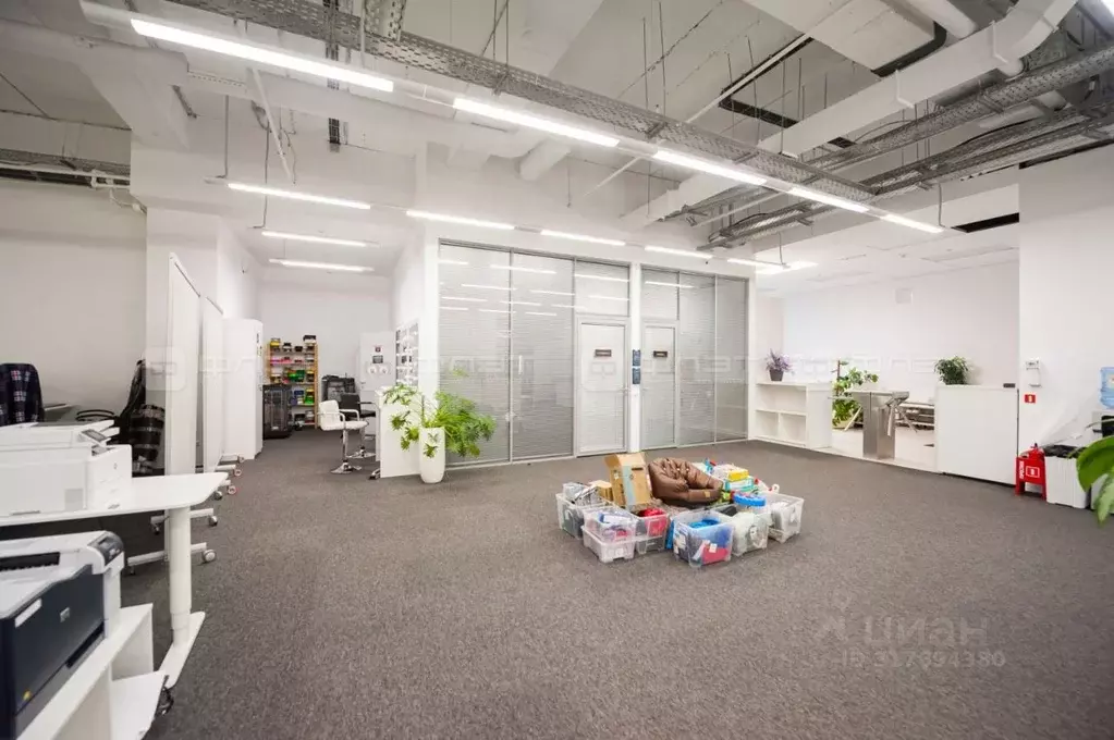 Помещение свободного назначения в Татарстан, Казань ул. Юлиуса Фучика, ... - Фото 1