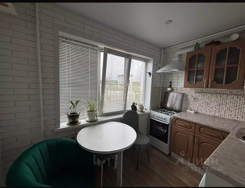 2-к кв. Марий Эл, Медведевский район, Краснооктябрьский городское ... - Фото 1