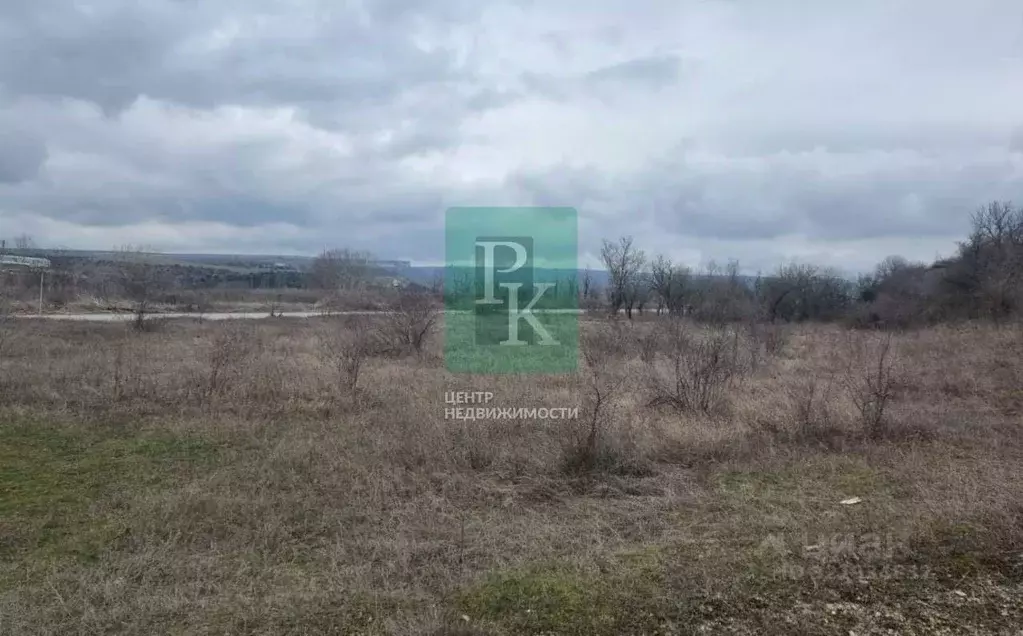 Участок в Крым, Бахчисарайский район, Красномакское с/пос, с. Холмовка ... - Фото 1