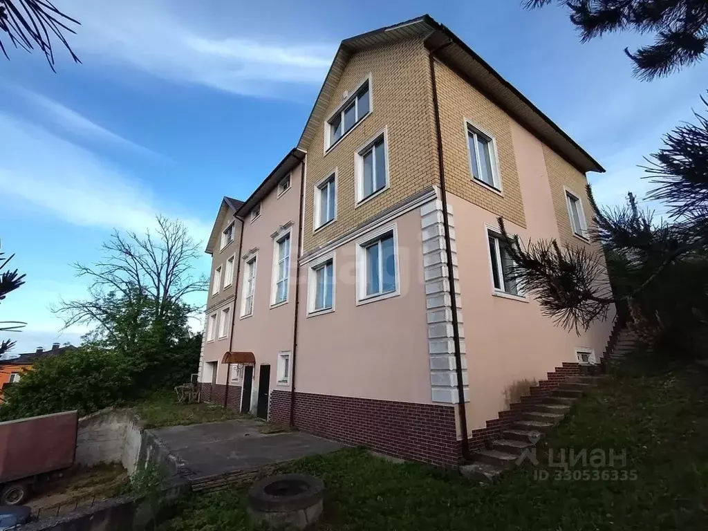 Таунхаус в Смоленская область, Смоленск ул. Металлистов, 3Б (330 м) - Фото 1