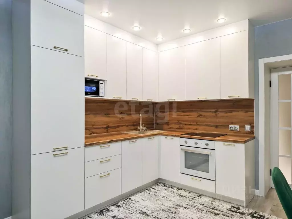 2-к кв. Тюменская область, Тюмень ул. Мельникайте, 144к1 (61.4 м) - Фото 0