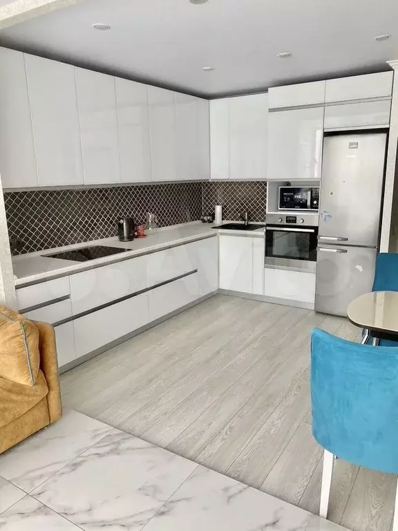3-к. квартира, 75 м, 11/17 эт. - Фото 0