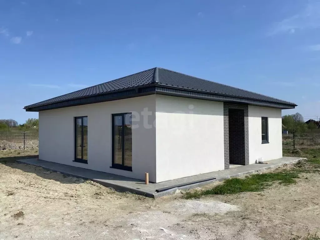 Дом в Калининградская область, Гурьевский муниципальный округ, пос. ... - Фото 1