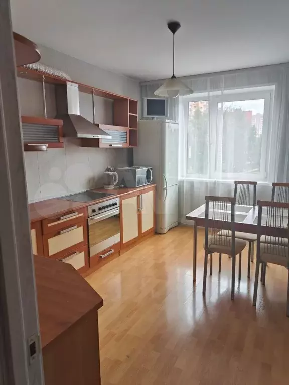 2-к. квартира, 64 м, 4/17 эт. - Фото 0