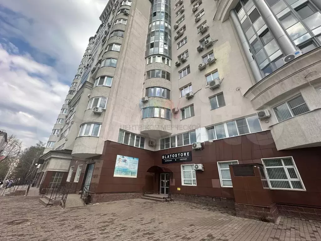 Аренда в центре на Пушкина с парковкой, 101 м2 - Фото 1