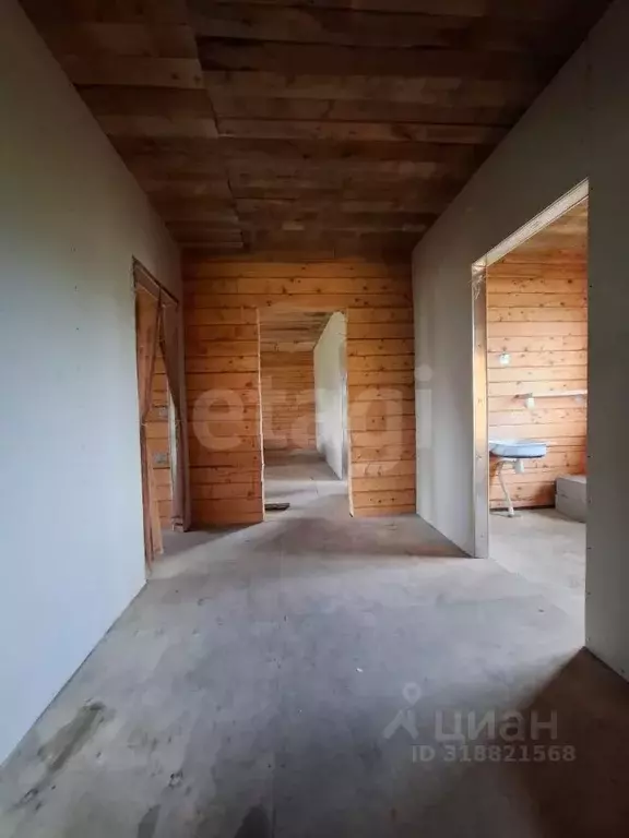 Дом в Башкортостан, Чишминский район, Алкинский сельсовет, с. ... - Фото 1