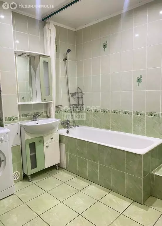 1-комнатная квартира: Омск, улица 6-я Линия, 180 (44.8 м) - Фото 0