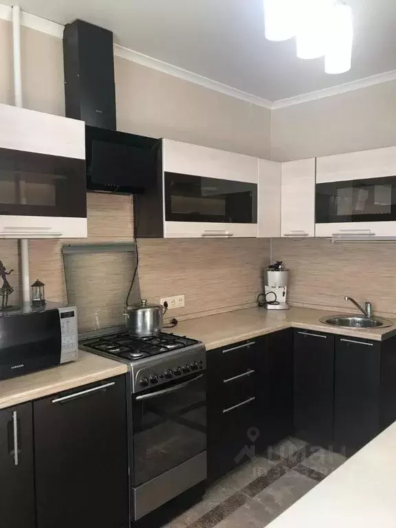 2-к кв. Астраханская область, Астрахань Курская ул., 53к1 (5.0 м) - Фото 0