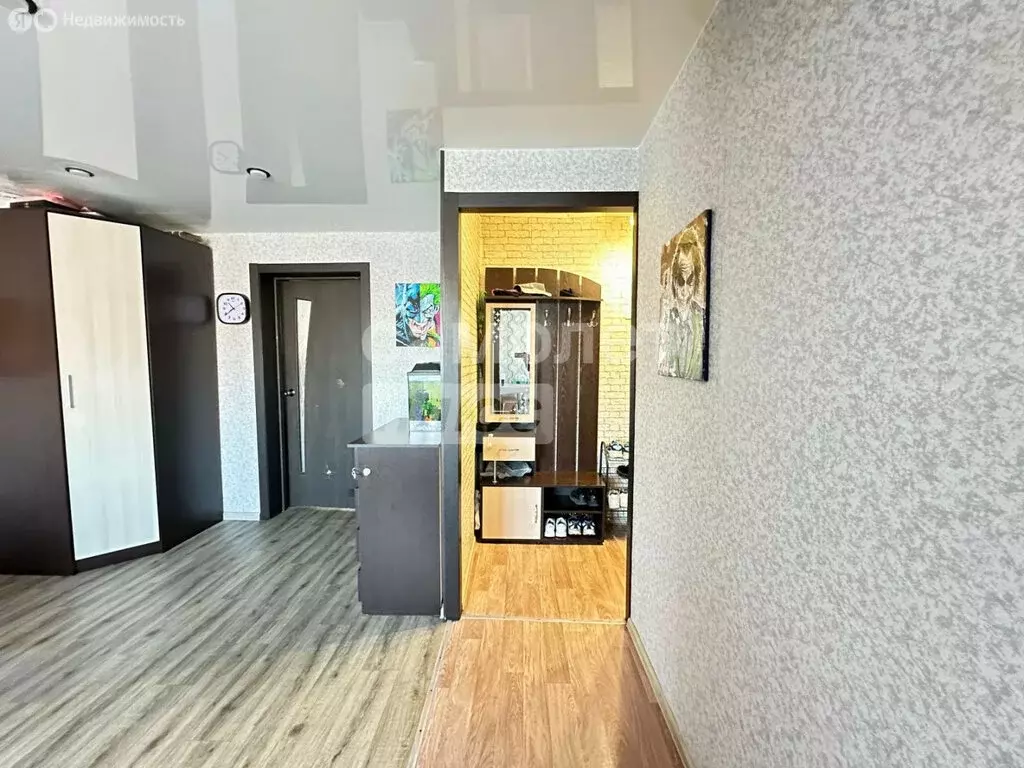 2-комнатная квартира: Омск, улица Фёдора Крылова, 5 (42.6 м) - Фото 1