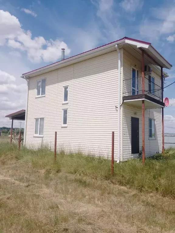 Дом в Ростовская область, Родионово-Несветайский район, Волошинское ... - Фото 0