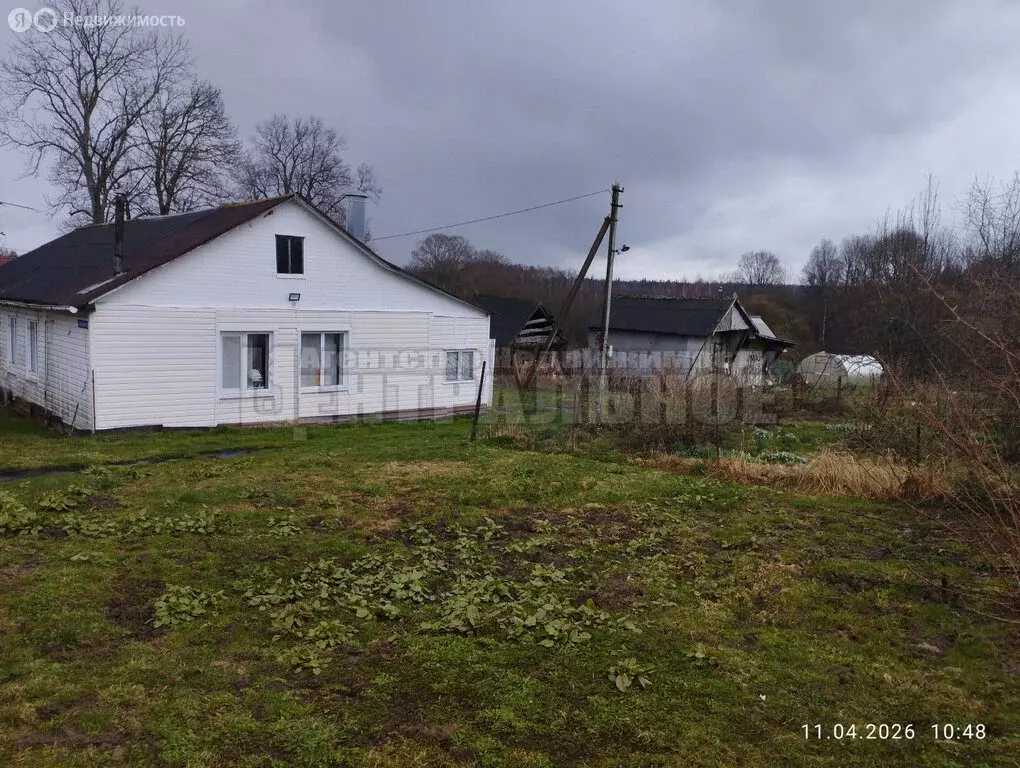 Дом в Смоленская область, Краснинский муниципальный округ, деревня ... - Фото 1