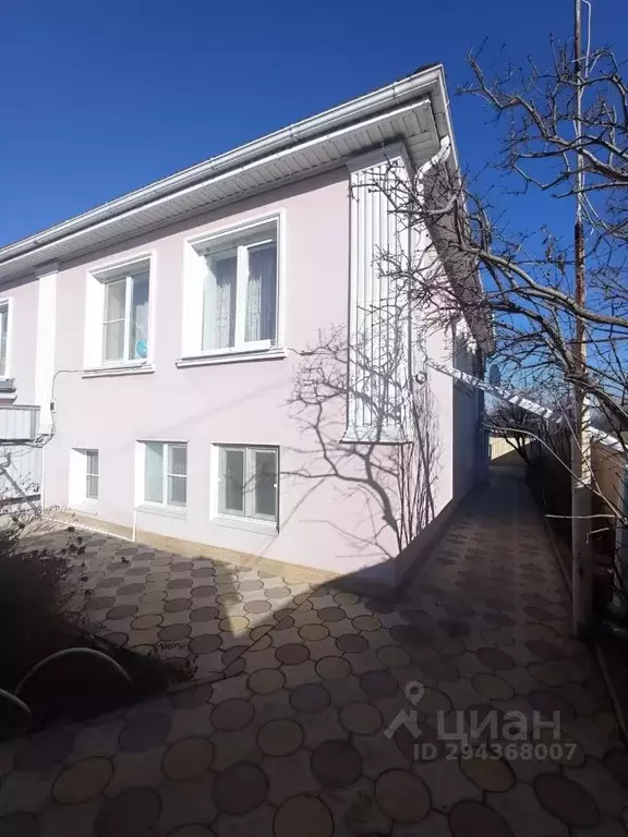 Дом в Ставропольский край, Михайловск Шпаковский район, пл. Ленина ... - Фото 0