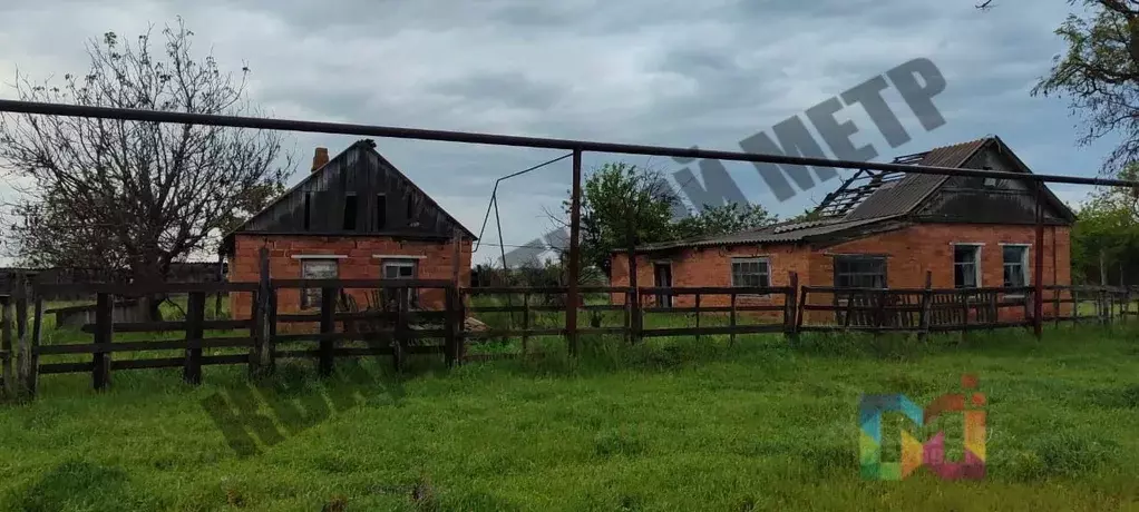 Дом в Калмыкия, Городовиковский район, пос. Ахнуд Прудовая ул., 12 (55 ... - Фото 1