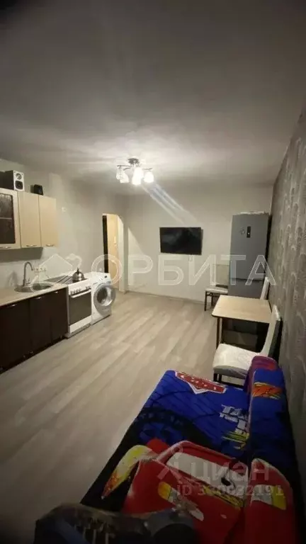 1-к кв. Тюменская область, Тюмень ул. Спорта, 93 (32.0 м) - Фото 1