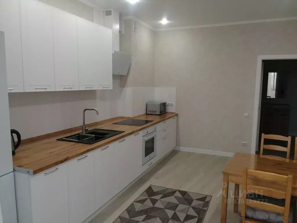 2-к кв. Астраханская область, Астрахань ул. Бабефа, 6Вк3 (90.0 м) - Фото 1