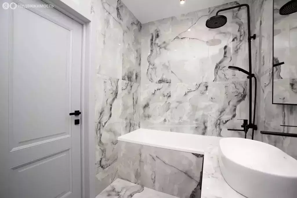 1-комнатная квартира: Тюмень, улица Героев Сталинградской Битвы, 11 ... - Фото 1