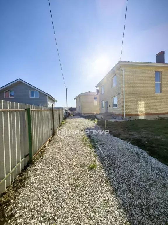 Дом в Татарстан, Лаишевский район, Столбищенское с/пос, с. Столбище ... - Фото 2