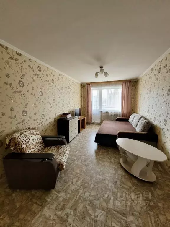 2-к кв. Сахалинская область, Южно-Сахалинск Амурская ул., 100 (50.0 м) - Фото 0