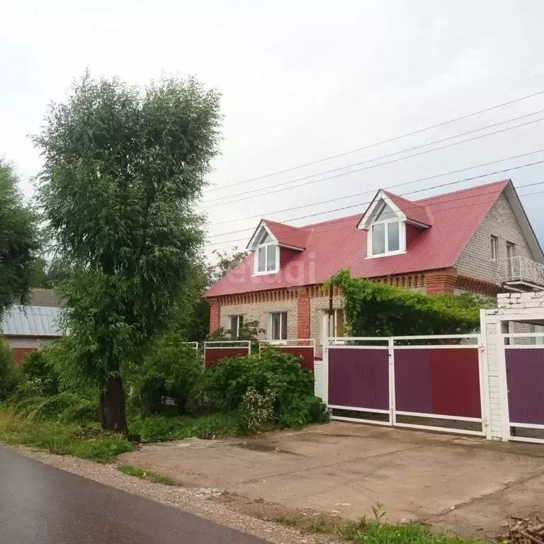 Дом в село Новая Отрадовка, улица Горького (355.6 м) - Фото 1