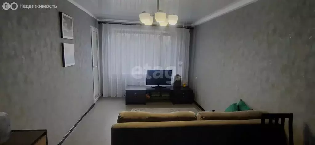3-комнатная квартира: Абакан, улица Кати Перекрещенко, 17 (59.2 м) - Фото 1