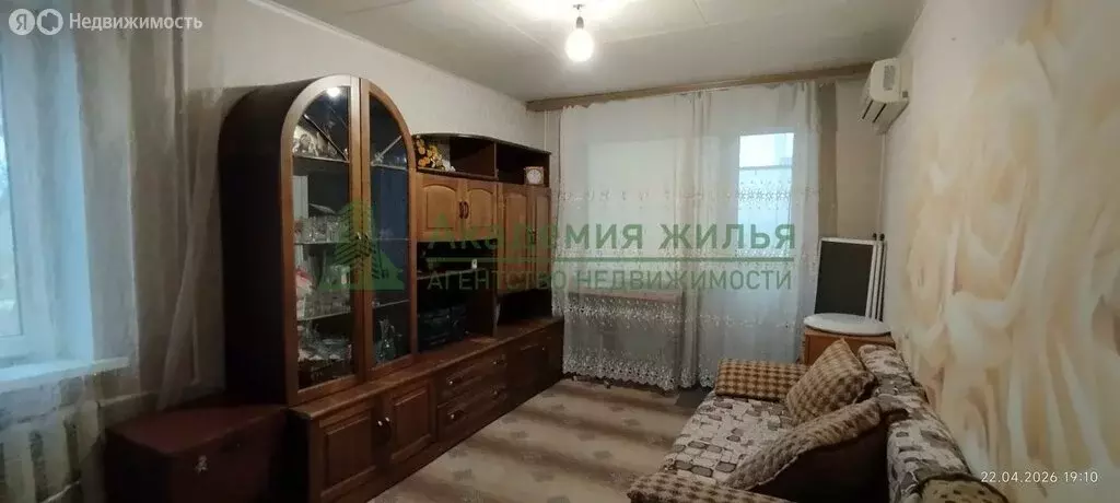 3-комнатная квартира: Саратов, Перспективная улица, 31А (57.9 м) - Фото 1