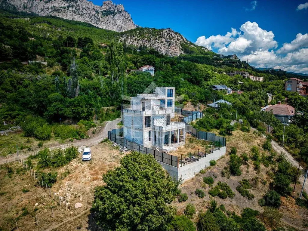 Дом в Крым, Алупка ул. Калинина (250 м) - Фото 0