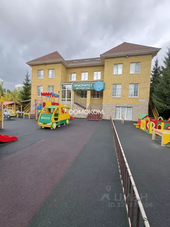 Помещение свободного назначения в Свердловская область, Екатеринбург ... - Фото 0