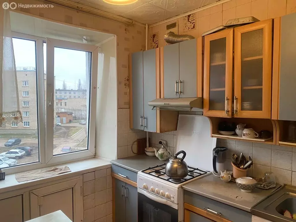 3-комнатная квартира: Ишимбай, улица Гагарина, 16 (50.7 м) - Фото 1