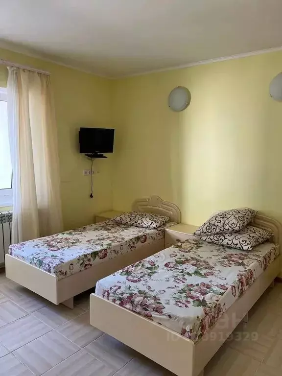 Комната Крым, Сакский район, Штормовское с/пос, с. Поповка ул. ... - Фото 1