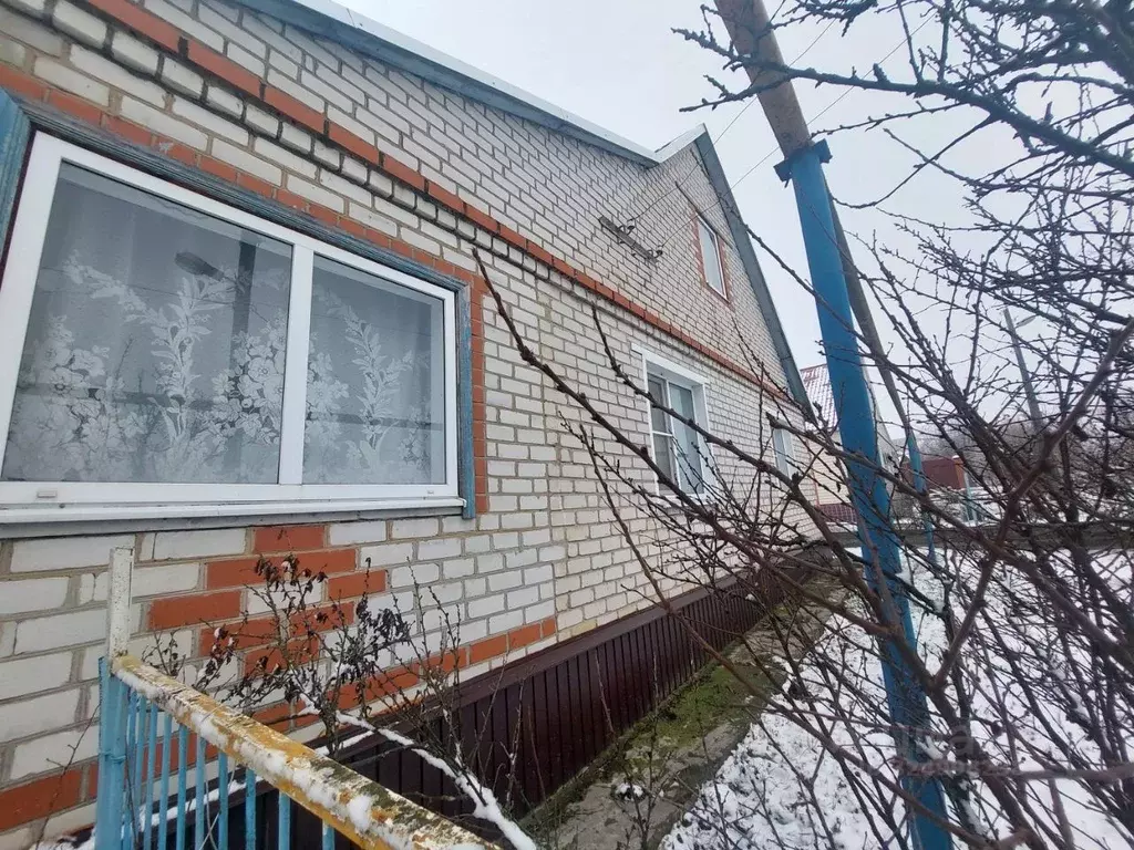 Дом в Курская область, Мантуровский сельсовет, с. Мантурово ул. ... - Фото 2