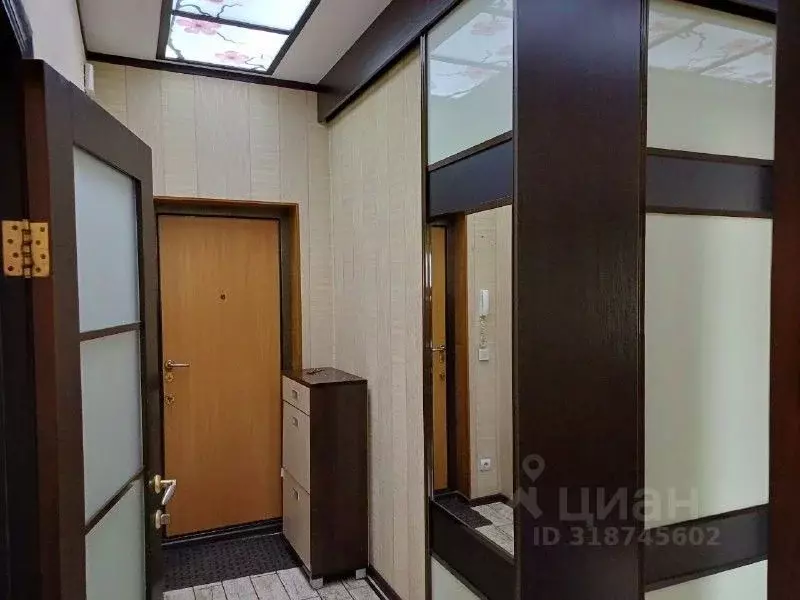 2-к кв. Приморский край, Уссурийск Комсомольская ул., 28 (71.5 м) - Фото 0